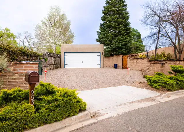 Property at 953 Camino de Chelly, Santa Fe, NM, 87505, 2 beds, 2 baths, [object Object]