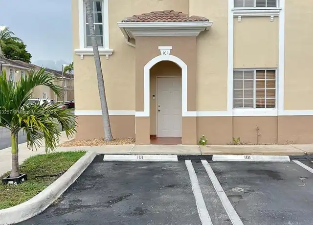 Property at 7090 NW 174th Ter #101, Hialeah, FL, 33015, 3 beds, 3 baths, [object Object]