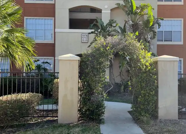 Property at 5578 Metrowest Blvd, Orlando, FL, 32811, 1 bed, 1 bath, [object Object]