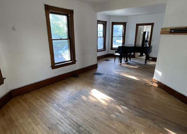 Photo of 108 Buell St, Burlington, VT 05401