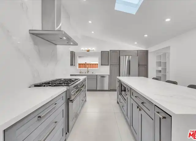 Property at 5715 Oso Ave, Woodland Hills, CA, 91367, 4 beds, 3 baths, [object Object]