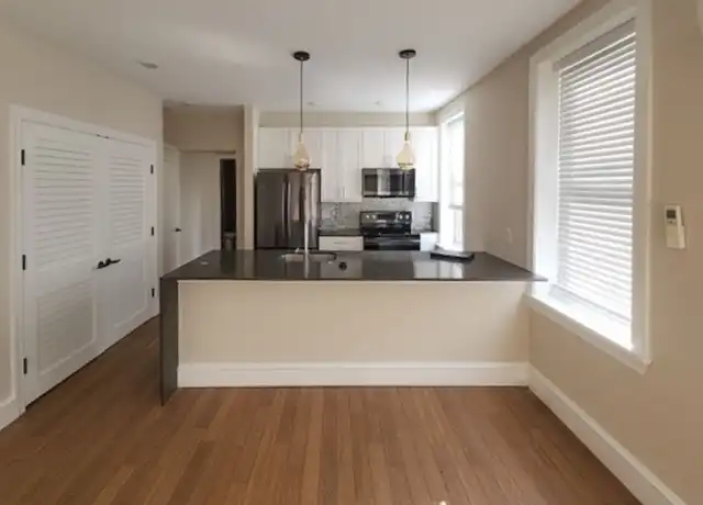 Property at 228 W 9th St Unit 201, Wilmington, DE, 19801, 2 beds, 2 baths, [object Object]