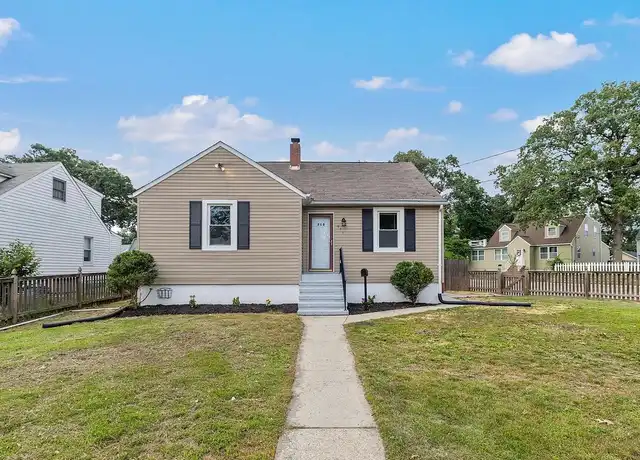 Property at 210 Oak Ln NW, Glen Burnie, MD, 21061, 3 beds, 3 baths, [object Object]