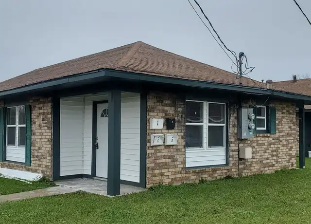 Property at 615 Yvonne St Unit A, New Iberia, LA, 70560, 2 beds, 1.5 baths, [object Object]