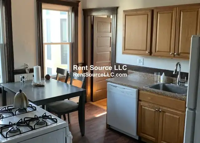 Property at 122 Columbia St, Cambridge, MA, 02139, 3 beds, 1 bath, [object Object]
