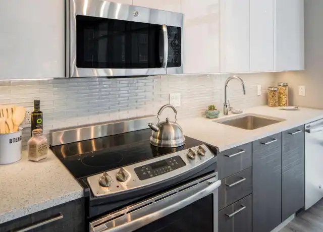 Property at 1213 Walnut St Unit 2B-0305, Philadelphia, PA, 19107, 2 beds, 2 baths, [object Object]