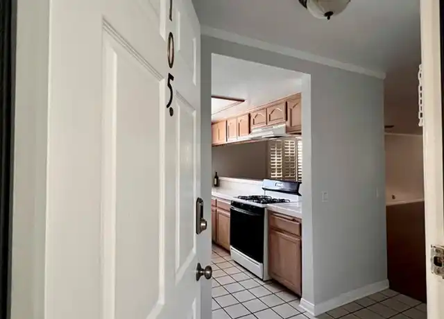 Property at 1335 Newport Ave #105, Long Beach, CA, 90804, 2 beds, 2 baths, [object Object]