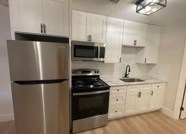 Property at The Grande @ Gainesville - 6315 SW 13th St, Gainesville, FL, 32608, 1 bed, 1 bath, [object Object]