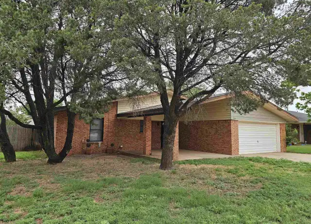 Property at 2300 Moberly Dr, Clovis, NM, 88101, 3 beds, 2 baths, [object Object]