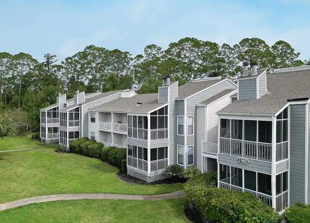 Photo of 1000 Island Point Dr, Jacksonville, FL 32218