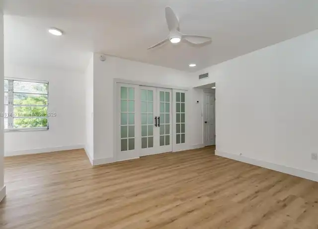 Property at 1751 Washington Ave Unit 3G, Miami Beach, FL, 33139, 2 beds, 1 bath, [object Object]