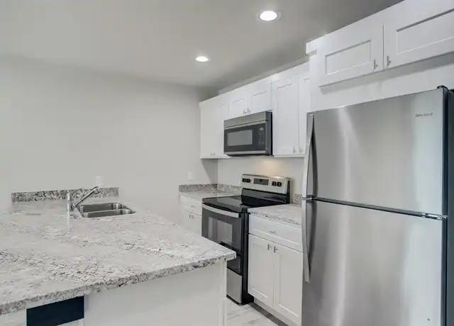 Property at 3448 Elgin St Unit 8, Houston, TX, 77004, 1 bed, 1 bath, [object Object]