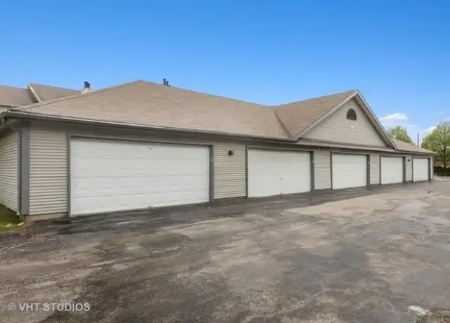 Property at 38 Sterling Cir, Wheaton, IL, 60189, 3 beds, 2 baths, [object Object]
