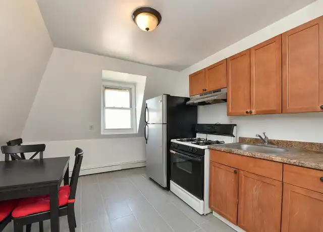 Property at 3709 John F. Kennedy Blvd Unit 4, Jersey City, NJ, 07307, 3 beds, 1 bath, [object Object]