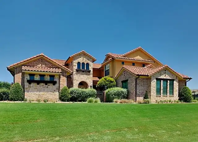 Property at 7916 Bella Flora Dr, Fort Worth, TX, 76126, 6 beds, 5.5 baths, [object Object]