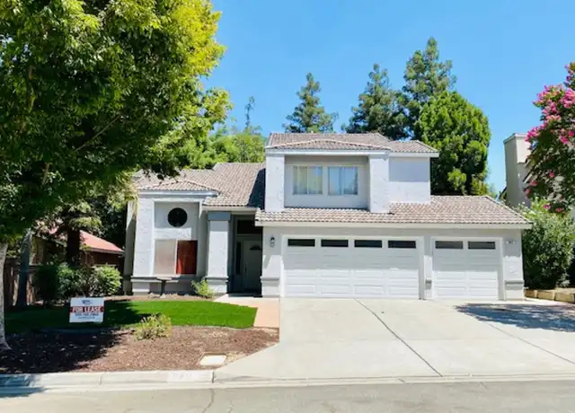 Property at 980 E Buckhill Rd, Fresno, CA, 93720, 3 beds, 2.5 baths, [object Object]