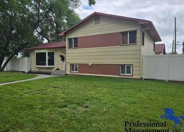 Property at 2504 Cook Ave, Billings, MT, 59102, 6 beds, 2 baths, [object Object]