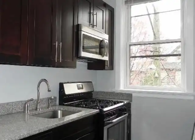 Property at 1443 W Balmoral Ave Unit 2S, Chicago, IL, 60640, 1 bed, 1 bath, [object Object]