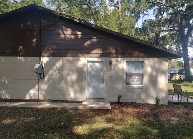 Property at 5871 NE 35th St Unit 3, Silver Springs, FL, 34488, 1 bed, 1 bath, [object Object]