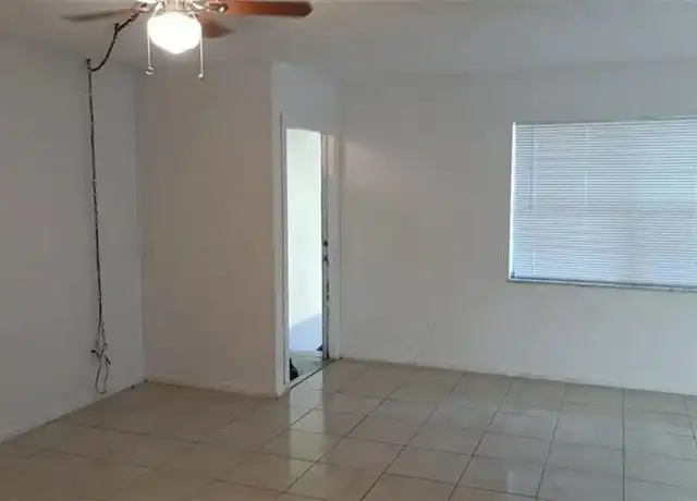 Property at 2524 Congress St, Fort Myers, FL, 33901, 2 beds, 1 bath, [object Object]