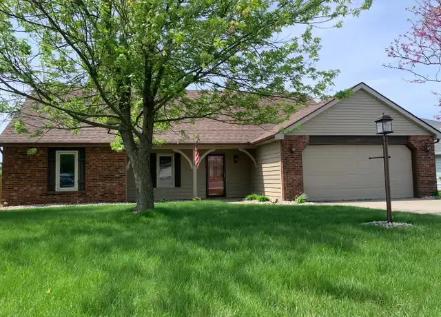 Property at 10517 Oak Chapel Dr, Fort Wayne, IN, 46845, 4 beds, 2 baths, [object Object]