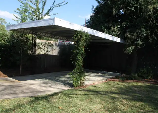 Property at 1014 Peachtree Dr, Columbus, GA, 31906, 3 beds, 2 baths, [object Object]