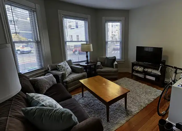 Property at 103 Marion St Unit 1A, Somerville, MA, 02143, 4 beds, 1 bath, [object Object]