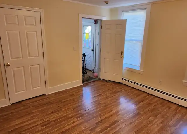 Property at 16 Centennial Pl Unit 1, Framingham, MA, 01701, 1 bed, 1 bath, [object Object]