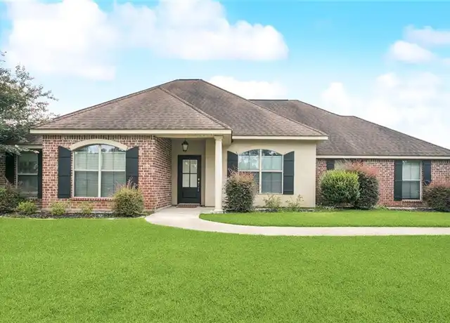 Property at 309 Seabiscuit Loop N, Madisonville, LA, 70447, 4 beds, 3 baths, [object Object]