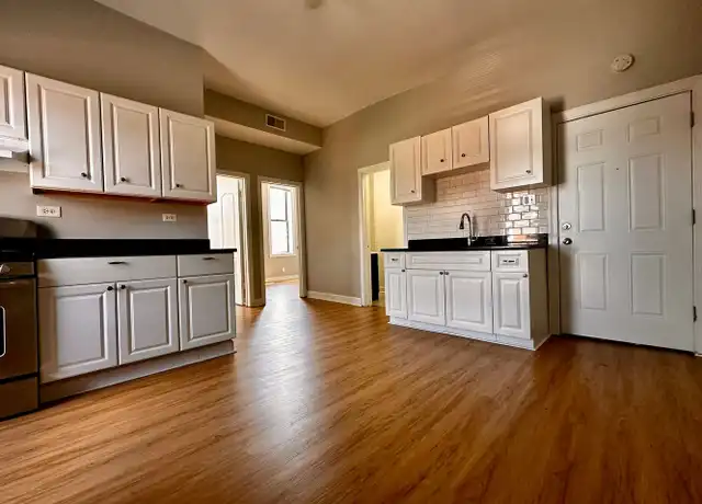Property at 3201 S Morgan St Unit 2R, Chicago, IL, 60608, 2 beds, 1 bath, [object Object]