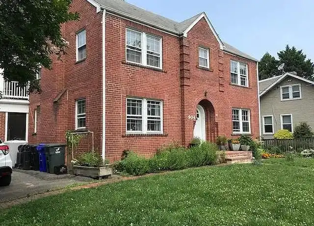 Property at 904 N Ivy St Unit A, Arlington, VA, 22201, 3 beds, 1.5 baths, [object Object]