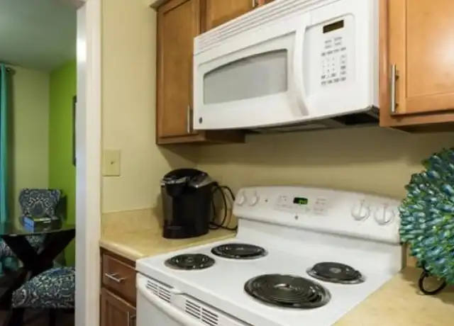 Property at 5040 N New Hope Rd, Raleigh, NC, 27604, 2 beds, 2 baths, [object Object]