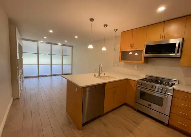 Property at 330 E 38th St Unit 7P, New York, NY, 10016, 2 beds, 2 baths, [object Object]