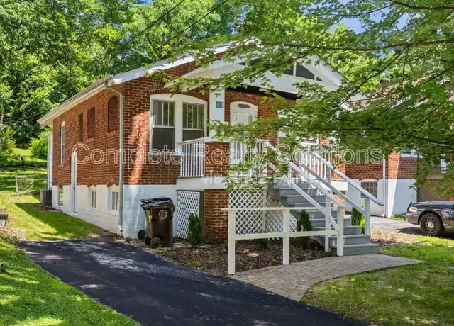 Property at 40 S Hartnett Ave, Saint Louis, MO, 63135, 2 beds, 1 bath, [object Object]