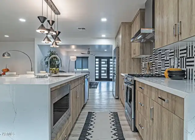 Property at 1539 W Puget Ave, Phoenix, AZ, 85021, 4 beds, 3 baths, [object Object]