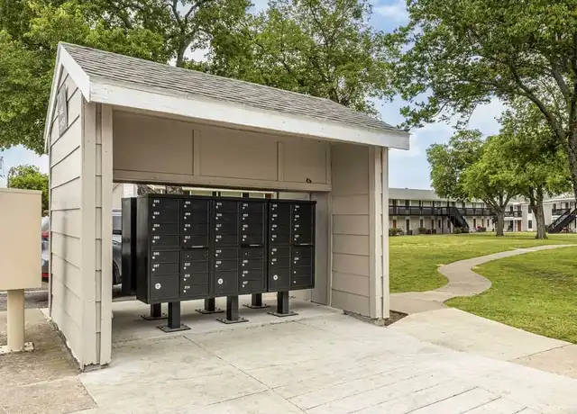 Property at Emerald Point Apartments - 2871 W Pioneer Dr, Irving, TX, 75061, 1-2 bed, 1-2 bath, [object Object]