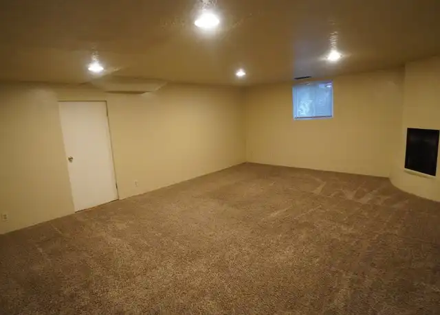 Property at 482 E 2100 N Unit B, Ogden, UT, 84414, 2 beds, 1 bath, [object Object]