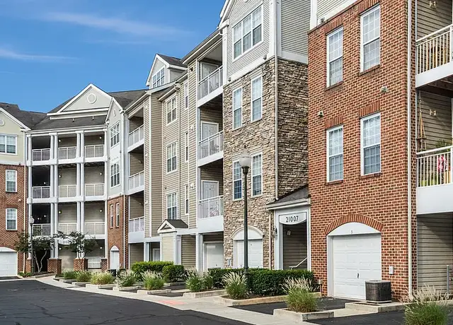 Photo of 21000 Stanford Sq, Sterling, VA 20166