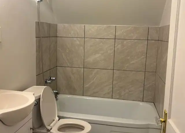 Property at 9815 Reno Ave Unit Up, Cleveland, OH, 44105, 1 bed, 1 bath, [object Object]