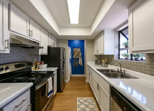 Photo of 8650 W Peoria Ave, Peoria, AZ 85345
