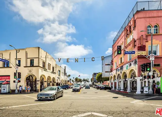 Property at 28 Ozone Ct Unit 1/2, Venice, CA, 90291, 2 beds, 2 baths, [object Object]