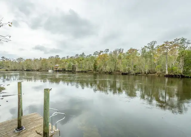 Property at 10 Manatee Ln, Crawfordville, FL, 32327, 3 beds, 3 baths, [object Object]