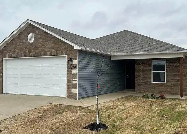 Property at 10628 Cottonwood Dr, Fort Smith, AR, 72916, 4 beds, 2 baths, [object Object]