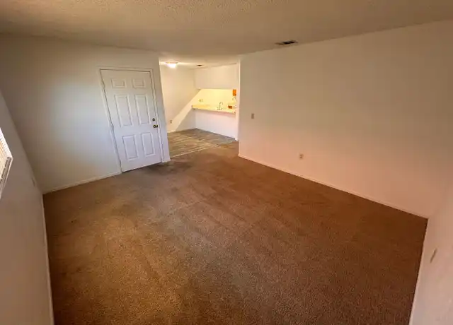 Property at 214 Stadium Rd Unit 206, Madera, CA, 93637, 2 beds, 1 bath, [object Object]