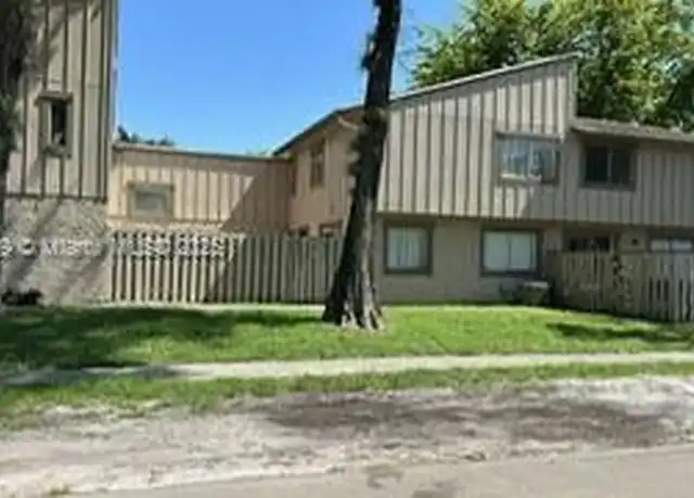 Property at 5630 NW 21st St Unit 31C, Lauderhill, FL, 33313, 2 beds, 2 baths, [object Object]