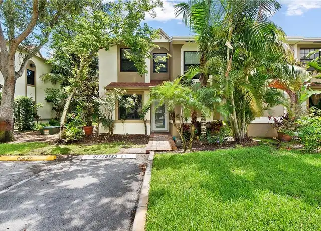 Property at 200 City View Dr, Fort Lauderdale, FL, 33311, 3 beds, 2 baths, [object Object]