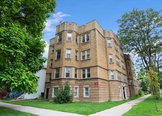 Property at 4057 N Spaulding Ave Unit 3, Chicago, IL, 60618, 2 beds, 1 bath, [object Object]
