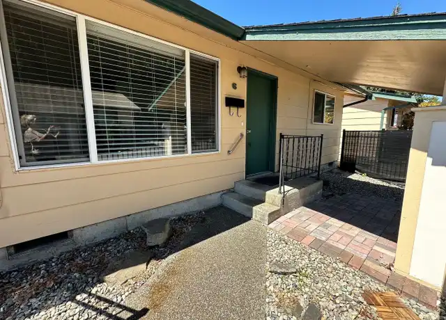 Property at 1121 W Stewart Ave Unit 6, Puyallup, WA, 98371, 2 beds, 1 bath, [object Object]