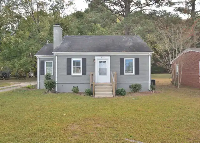 Property at 615 S Pine St, Spring Hope, NC, 27882, 3 beds, 1 bath, [object Object]
