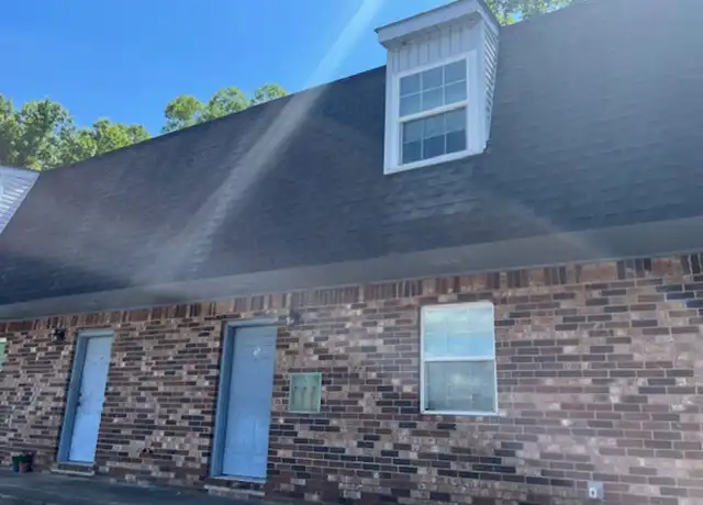 Property at 1006 S Inglewood Ave Apt 5, Russellville, AR, 72801, 2 beds, 1.5 baths, [object Object]